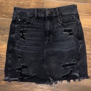 American Eagle ripped jean skirt